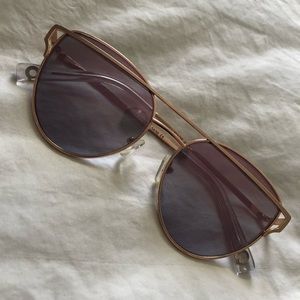 AMERICAN EAGLE SUNGLASSES